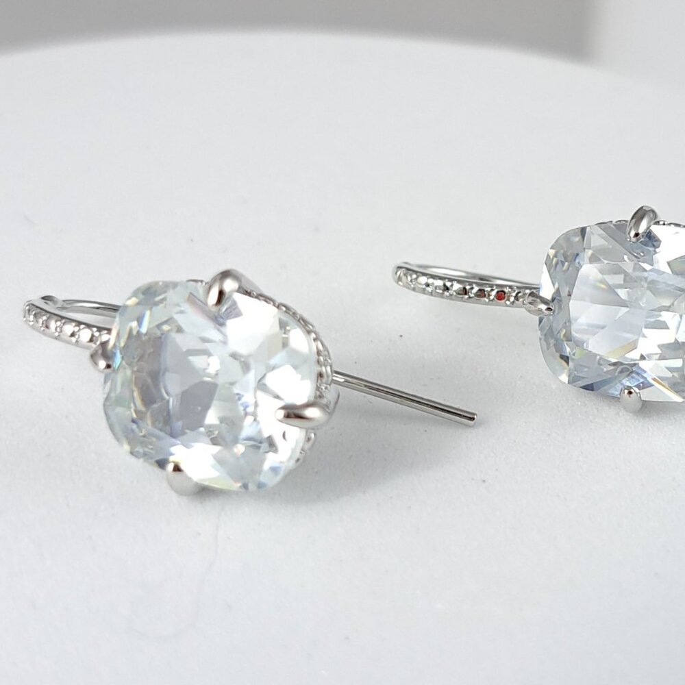 Elegant Silver Gemstone Drop Earrings - Picture 3 of 4